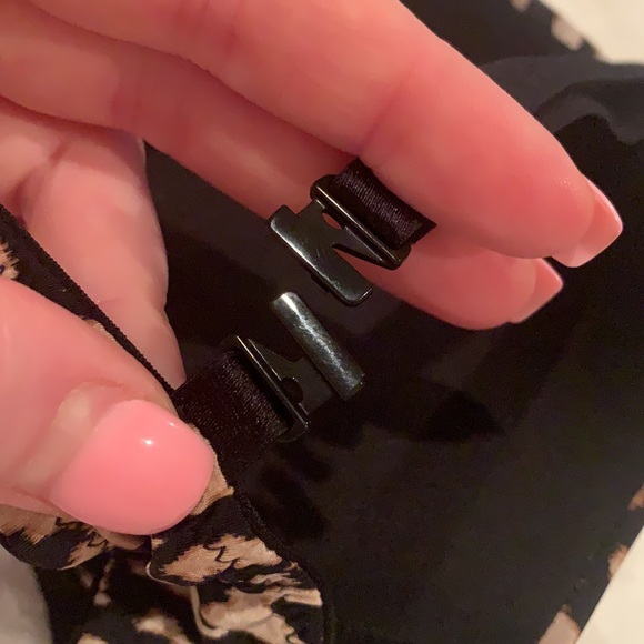 Victoria’s Secret leopard print bra - Picture 8 of 11